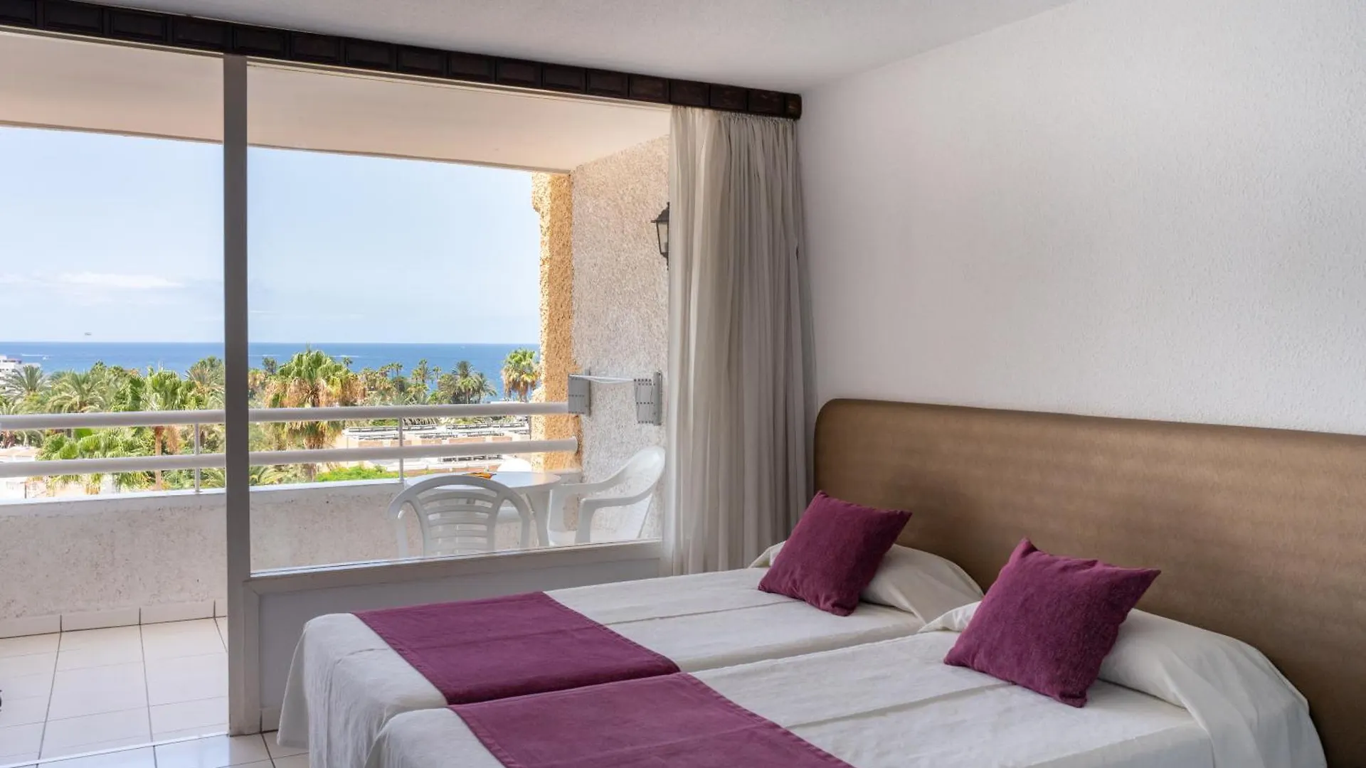 Aparthotel Apartamentos Borinquen Playa de las Americas